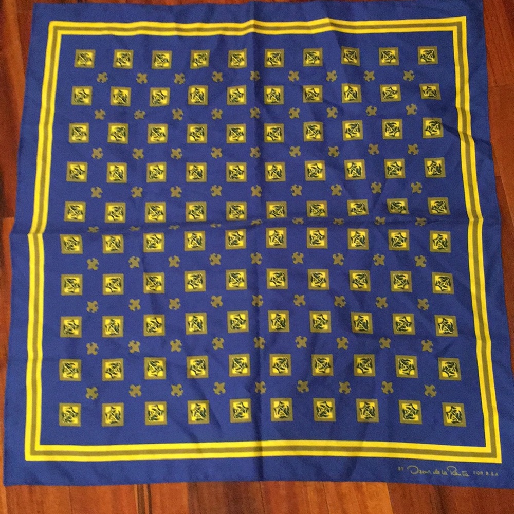 Boy Scout Leaders’ Oscar de la Renta scarf